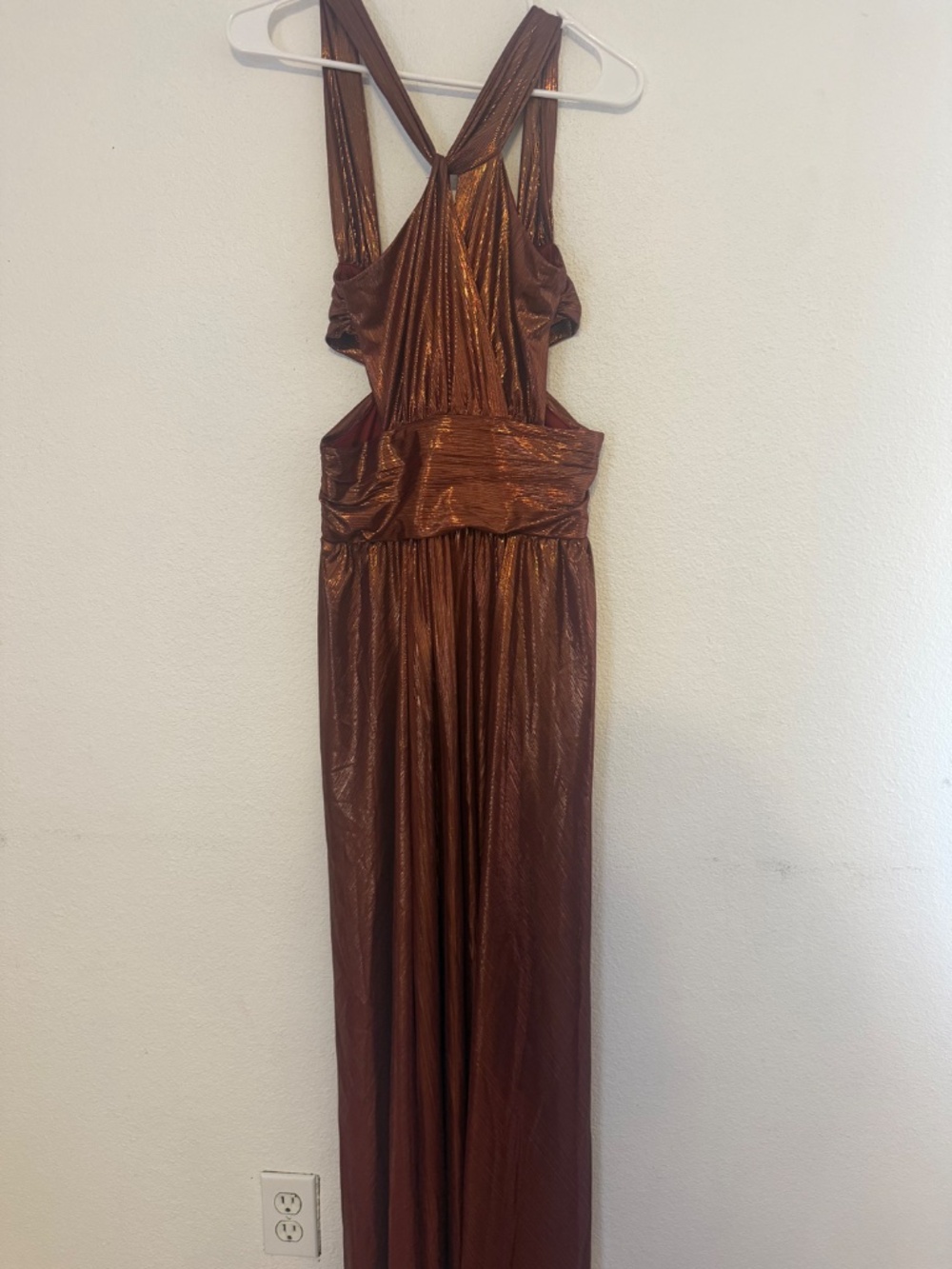 Dress - Picture 2 of 3